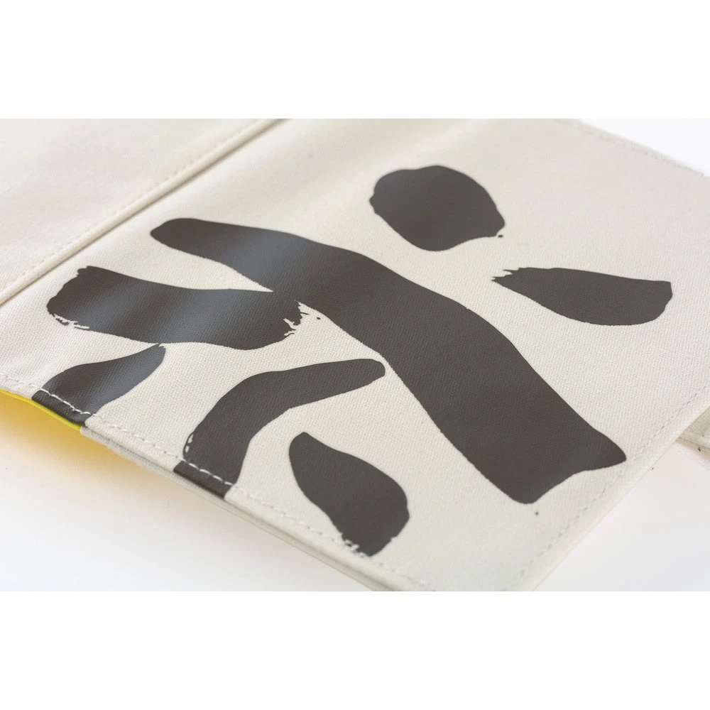 Hobonichi Original Book & Cover 2026 - Yuichi Inoue: Hana (Flower) - A6 5 Hobonichi Original Book & Cover 2026 - Yuichi Inoue: Hana (Flower) - A6 - Image 5